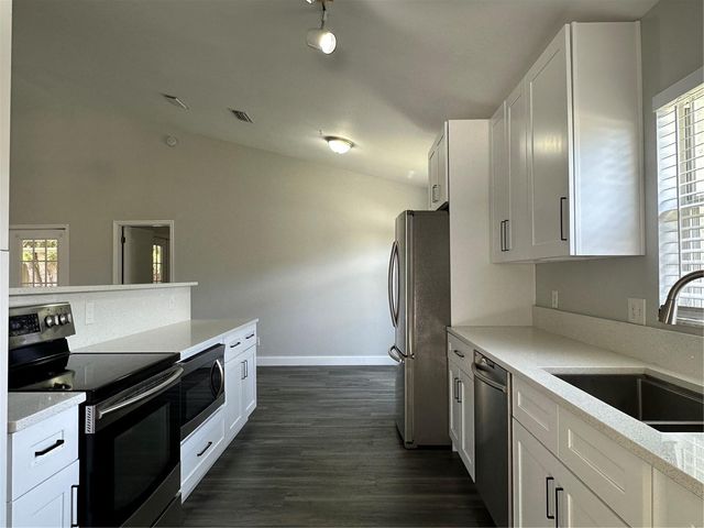 1073 COUNTRY COVE COURT, Oviedo, FL 32766