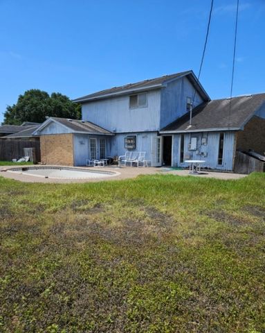 5917 Flagstaff Dr, Corpus Christi, TX 78414
