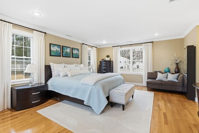 9 Cottage St 9, Woburn, MA 01801