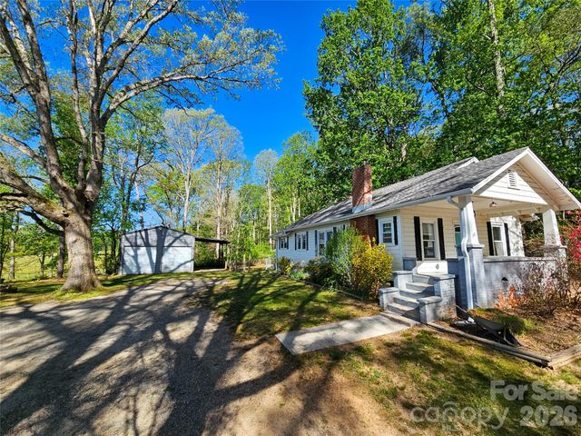 5185 Old Haywood Road, Mills River, NC 28759