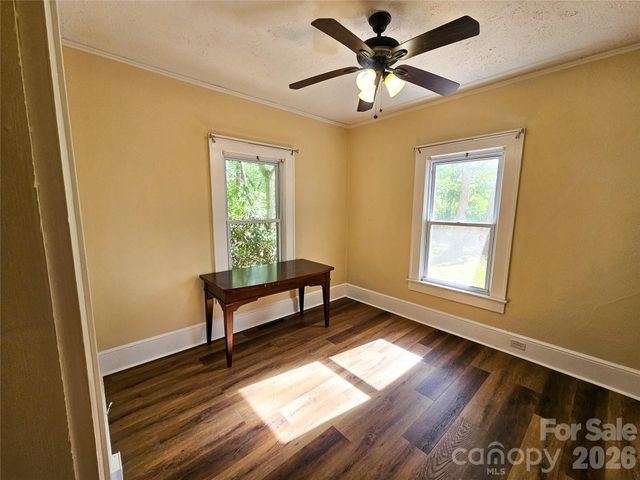 5185 Old Haywood Road, Mills River, NC 28759