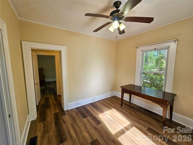 5185 Old Haywood Road, Mills River, NC 28759