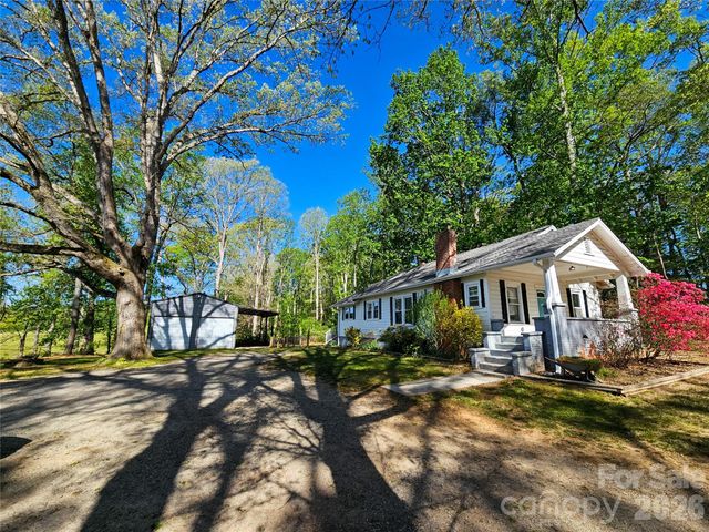 5185 Old Haywood Road, Mills River, NC 28759