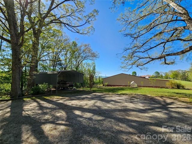5185 Old Haywood Road, Mills River, NC 28759