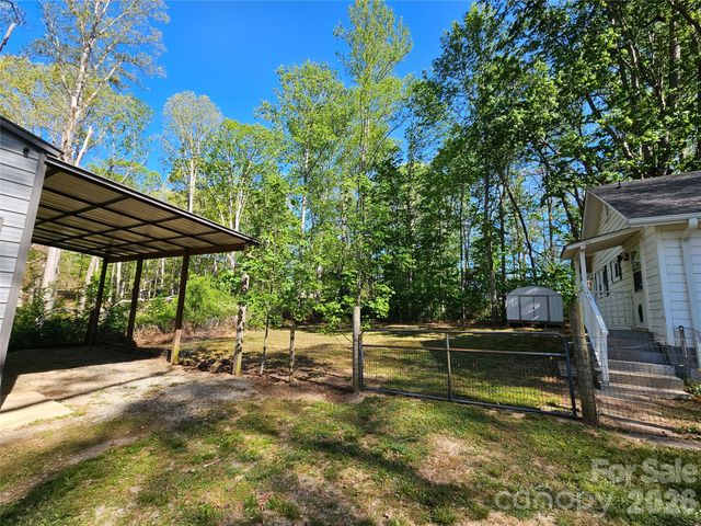 5185 Old Haywood Road, Mills River, NC 28759