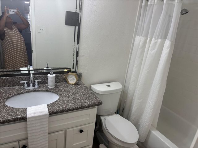 9700 Leawood Boulevard 1103, Houston, TX 77099