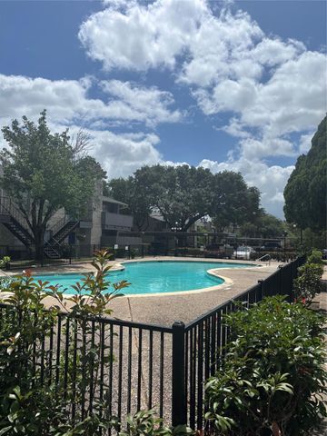 9700 Leawood Boulevard 1103, Houston, TX 77099