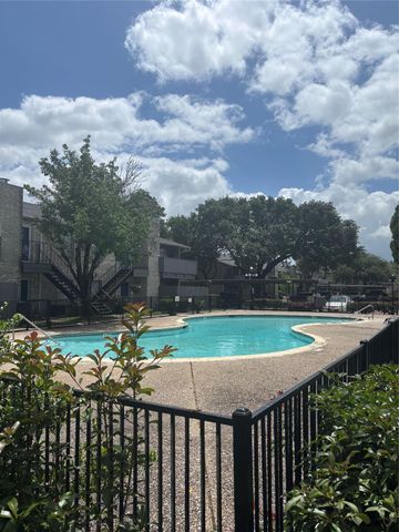 9700 Leawood Boulevard 1103, Houston, TX 77099