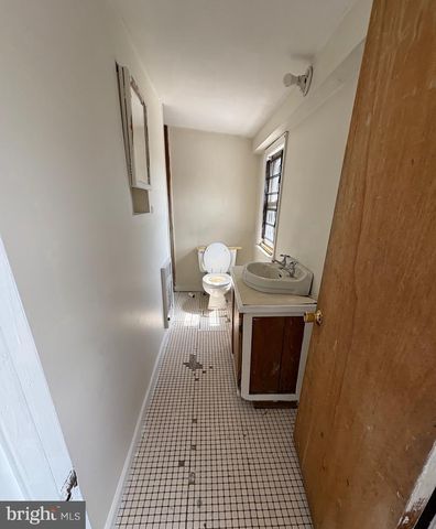 1427 W BALTIMORE ST, Baltimore, MD 21223