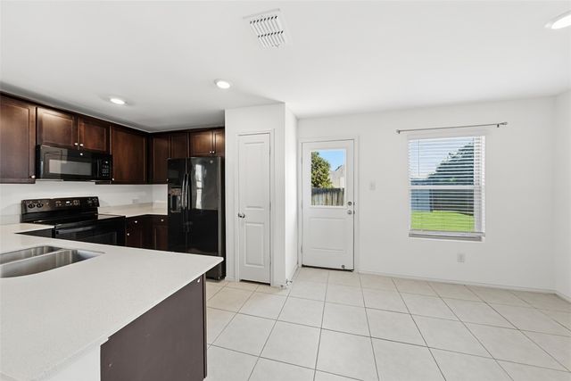 1380 Beach Drive, Pelican Bay, TX 76020