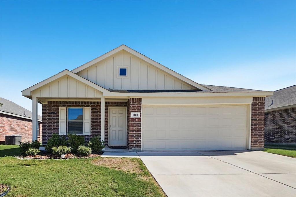 1380 Beach Drive, Pelican Bay, TX 76020