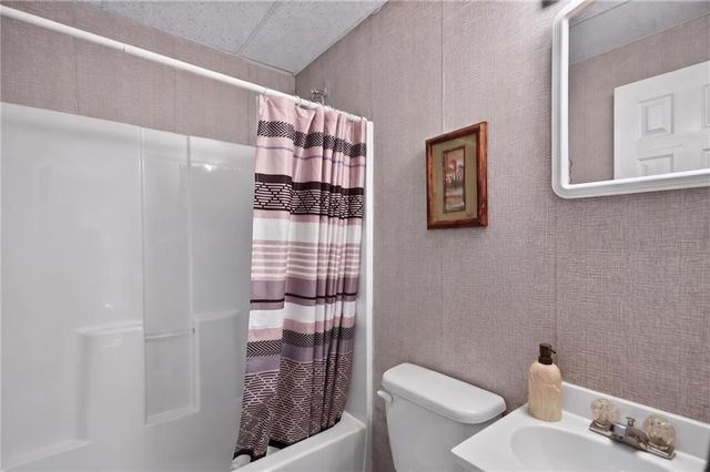 273 Bridge Station Drive, Douglasville, GA 30134