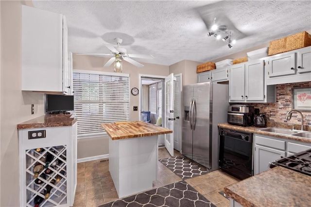 273 Bridge Station Drive, Douglasville, GA 30134