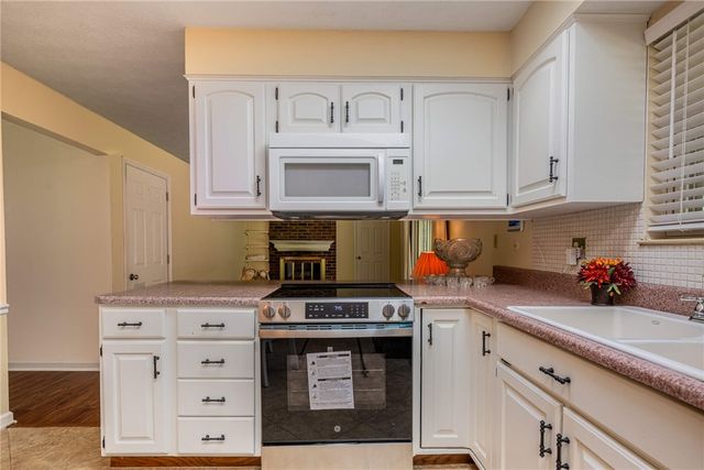 6109 Carnation Road, Dayton, OH 45449