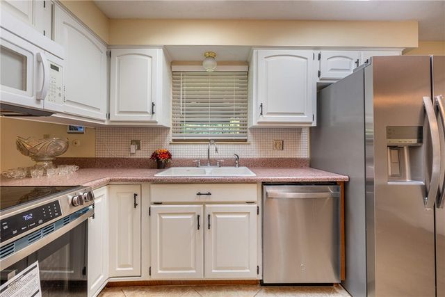 6109 Carnation Road, Dayton, OH 45449