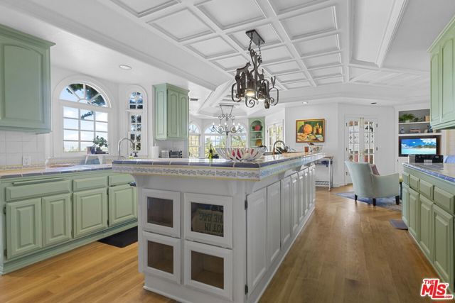 4548 Ellenboro Way, Woodland Hills (los Angeles), CA 91364