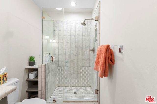 4548 Ellenboro Way, Woodland Hills (los Angeles), CA 91364