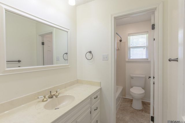 40119 Todd Dr, Prairieville, LA 70769