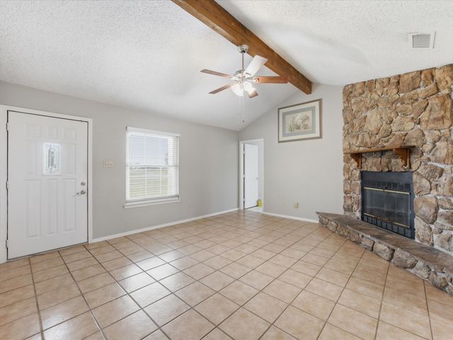 704 Land Of Goshen Drive, Springtown, TX 76082