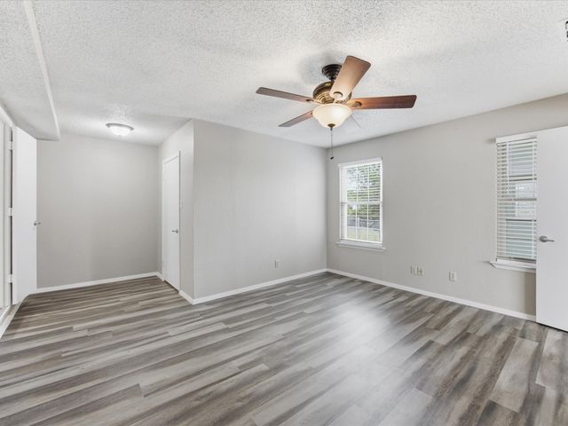 704 Land Of Goshen Drive, Springtown, TX 76082