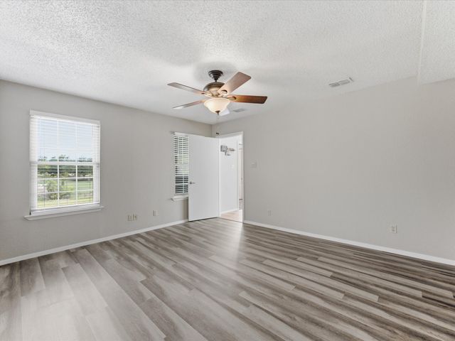 704 Land Of Goshen Drive, Springtown, TX 76082
