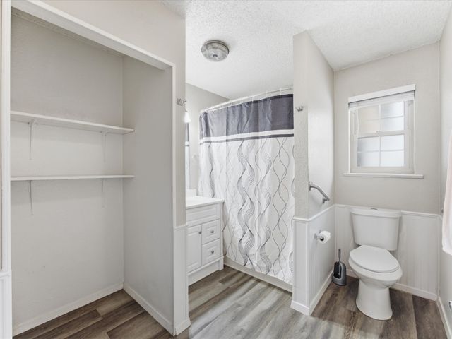 704 Land Of Goshen Drive, Springtown, TX 76082