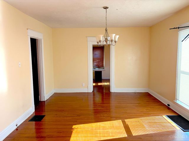 6404 Kennedy Avenue, Cincinnati, OH 45213