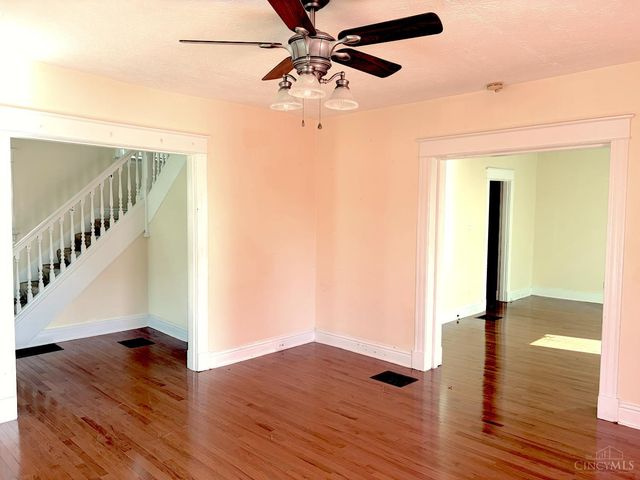 6404 Kennedy Avenue, Cincinnati, OH 45213