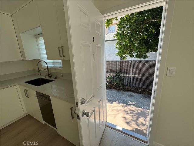 1206 E Harvard Street A, Glendale, CA 91205