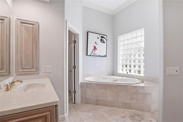 402 MACEWEN DRIVE, Osprey, FL 34229