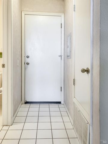 154 Outrigger Dr, Vallejo, CA 94591