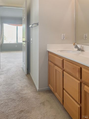 154 Outrigger Dr, Vallejo, CA 94591