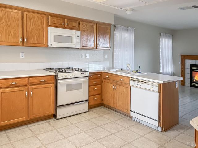 154 Outrigger Dr, Vallejo, CA 94591