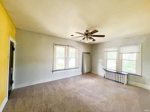 1321 E Jackson Boulevard, Elkhart, IN 46516