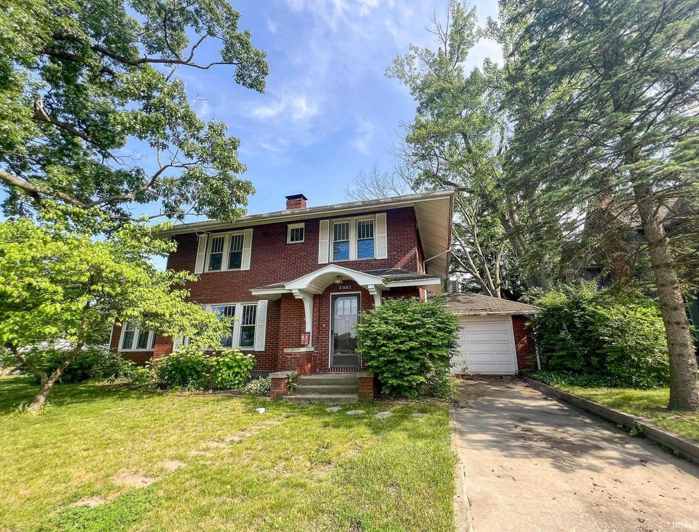 1321 E Jackson Boulevard, Elkhart, IN 46516