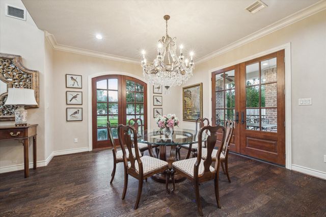 1002 Cowards Creek Court, Friendswood, TX 77546