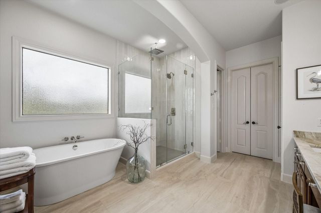 1002 Cowards Creek Court, Friendswood, TX 77546