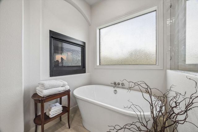 1002 Cowards Creek Court, Friendswood, TX 77546