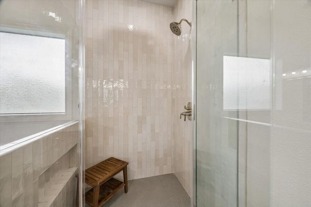 1002 Cowards Creek Court, Friendswood, TX 77546