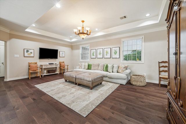 1002 Cowards Creek Court, Friendswood, TX 77546