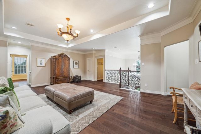 1002 Cowards Creek Court, Friendswood, TX 77546