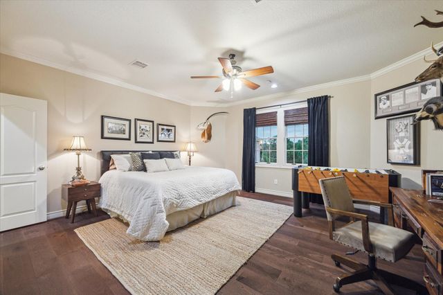 1002 Cowards Creek Court, Friendswood, TX 77546