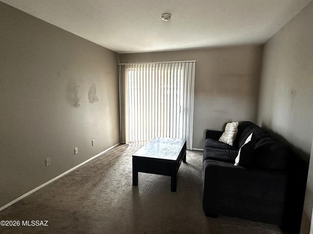 1810 E Blacklidge Dr Apt 308, Tucson, AZ 85719
