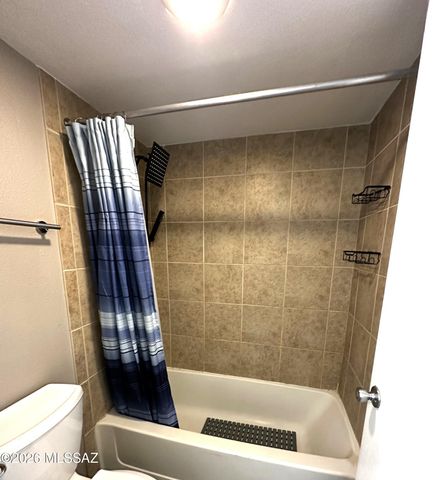 1810 E Blacklidge Dr Apt 308, Tucson, AZ 85719