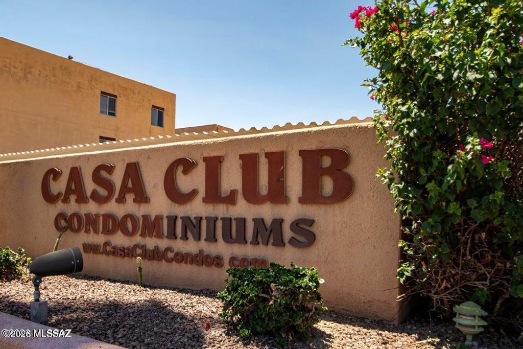 1810 E Blacklidge Dr Apt 308, Tucson, AZ 85719
