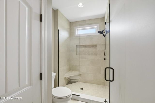 7122 Volunteer Ridge Lane, Knoxville, TN 37918