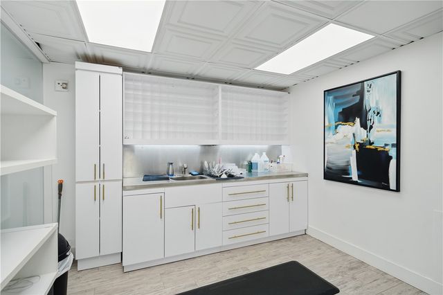 609 Washington Ave, Bridgeville, PA 15017