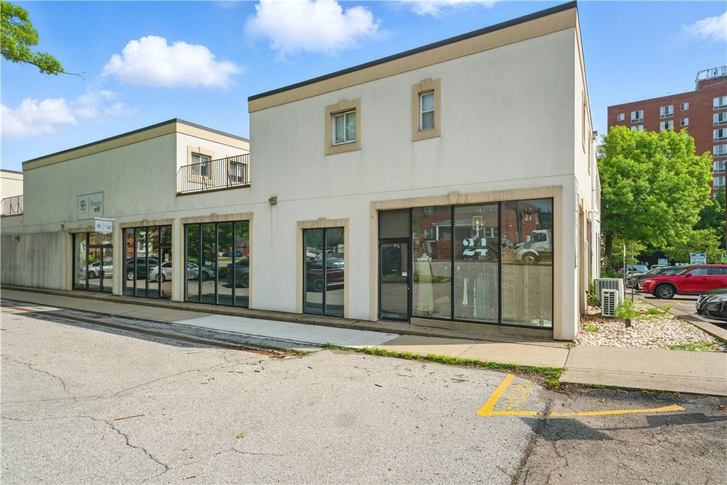 609 Washington Ave, Bridgeville, PA 15017