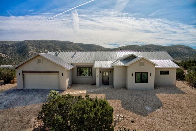 1 W Cielo Azul Court, Placitas, NM 87043