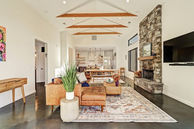 1 W Cielo Azul Court, Placitas, NM 87043